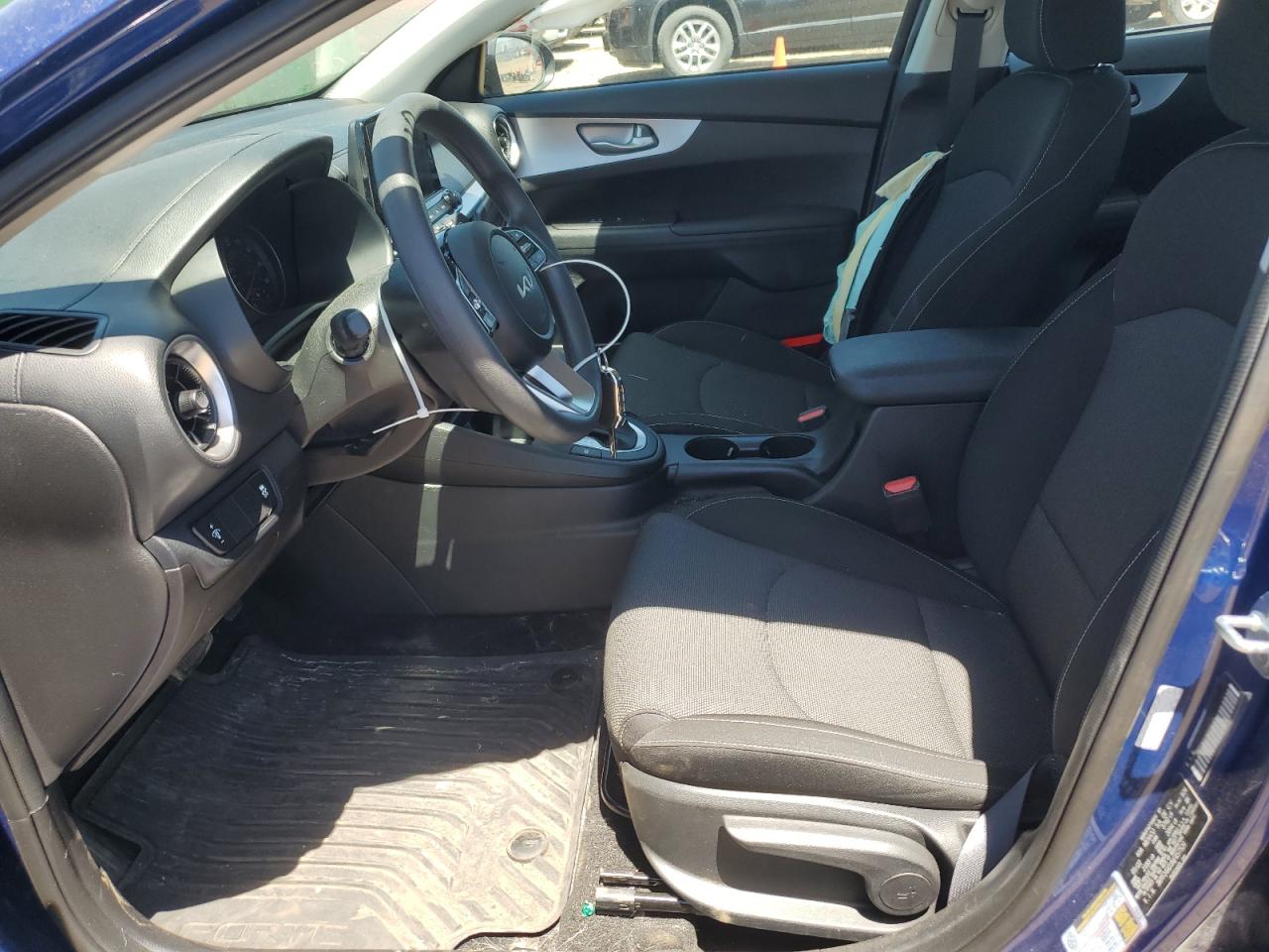 3KPF24AD3NE457526 2022 Kia Forte Fe