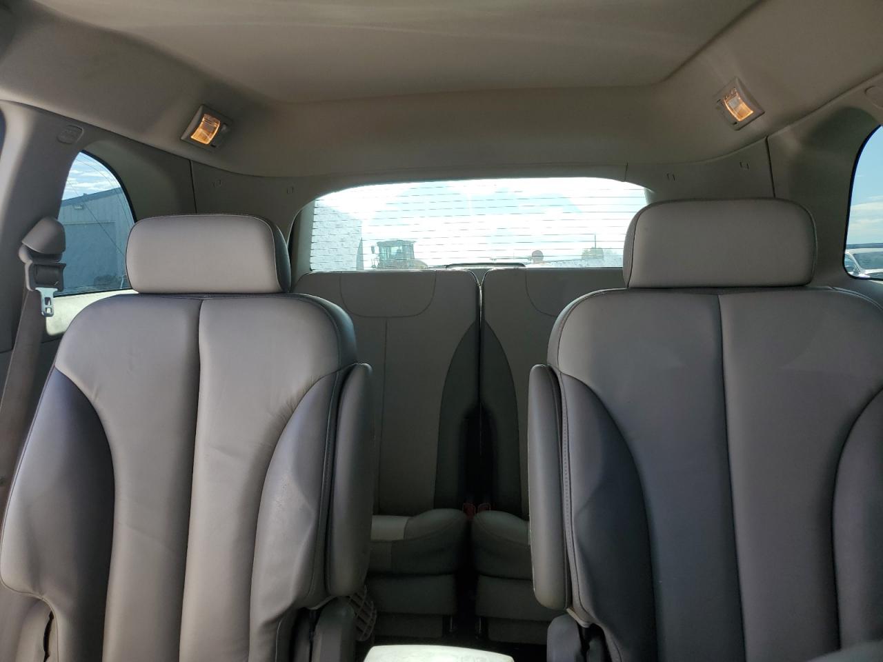 2C8GF68475R353242 2005 Chrysler Pacifica Touring