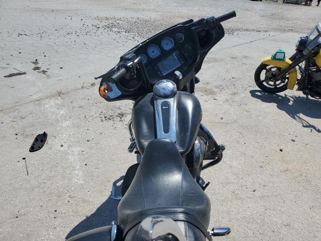 2016 HARLEY-DAVIDSON FLHX STREE - 1HD1KBM15GB679550