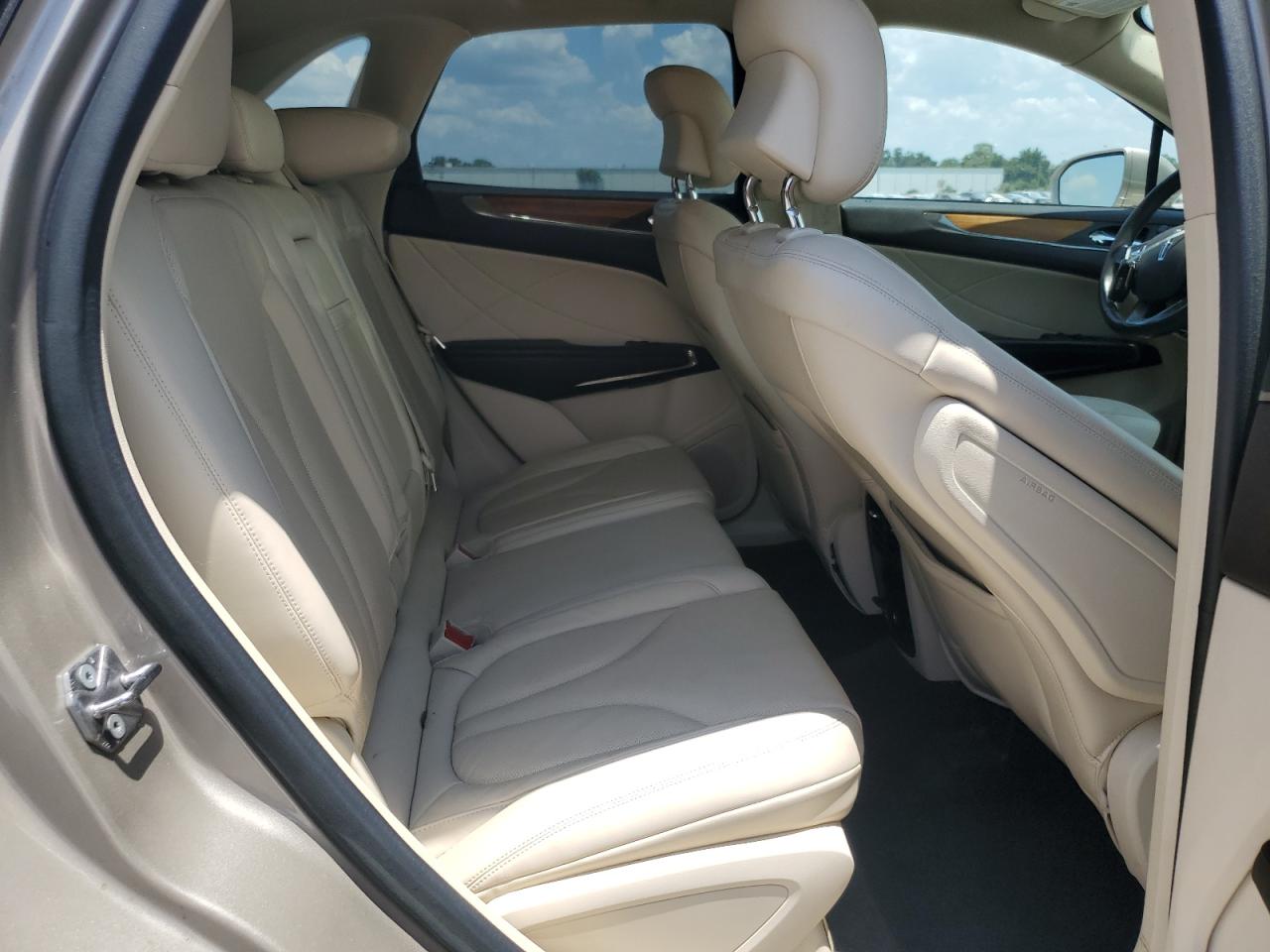 5LMCJ1A98FUJ28431 2015 Lincoln Mkc