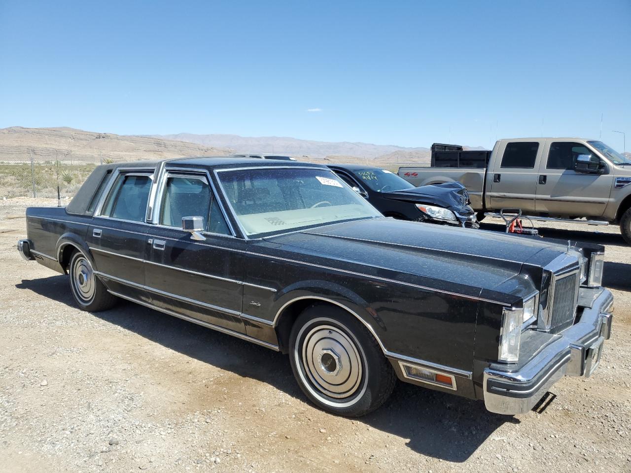 1LNBP96FXEY749235 1984 Lincoln Town Car