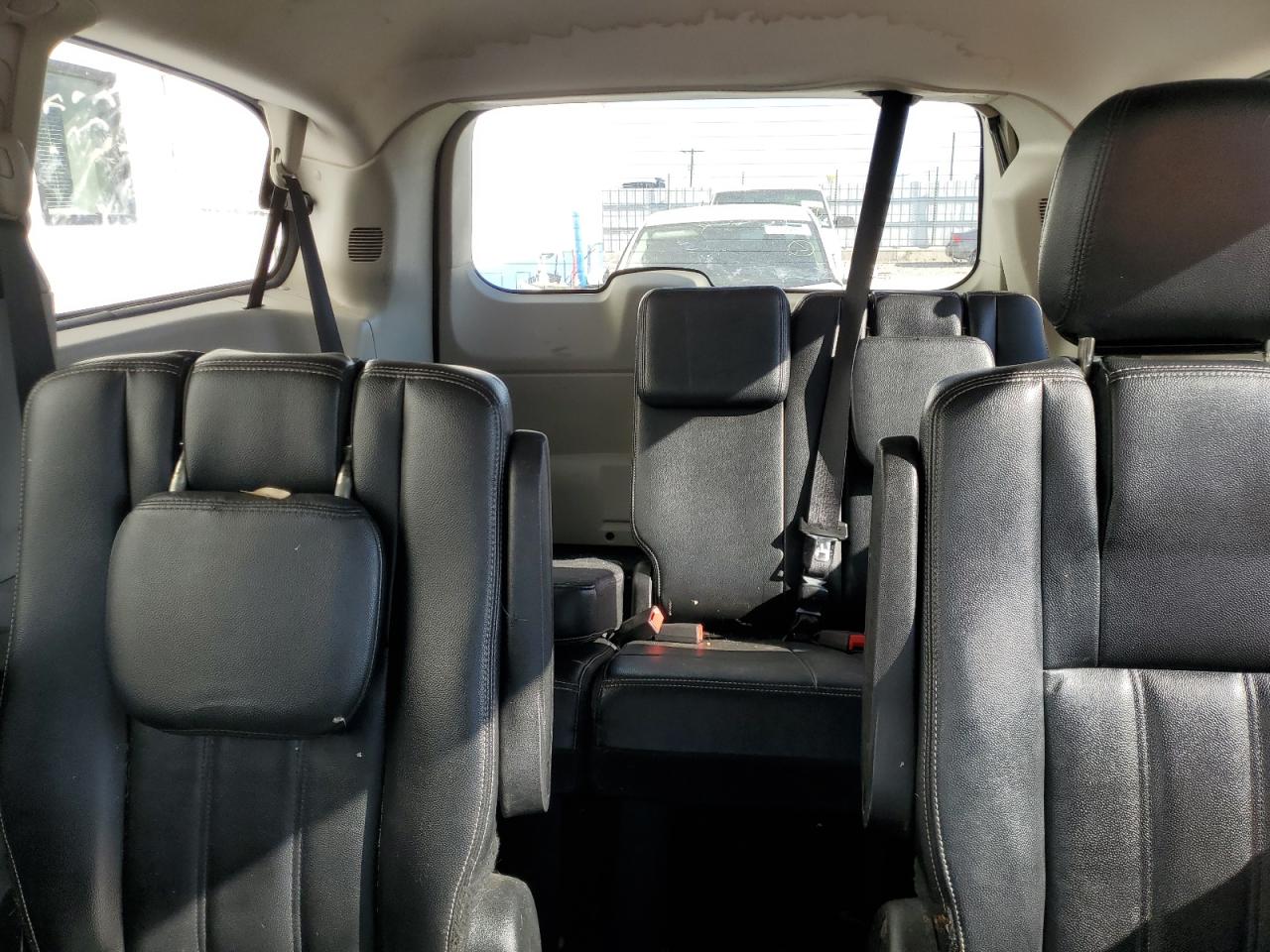 2C4RC1BGXDR744795 2013 Chrysler Town & Country Touring