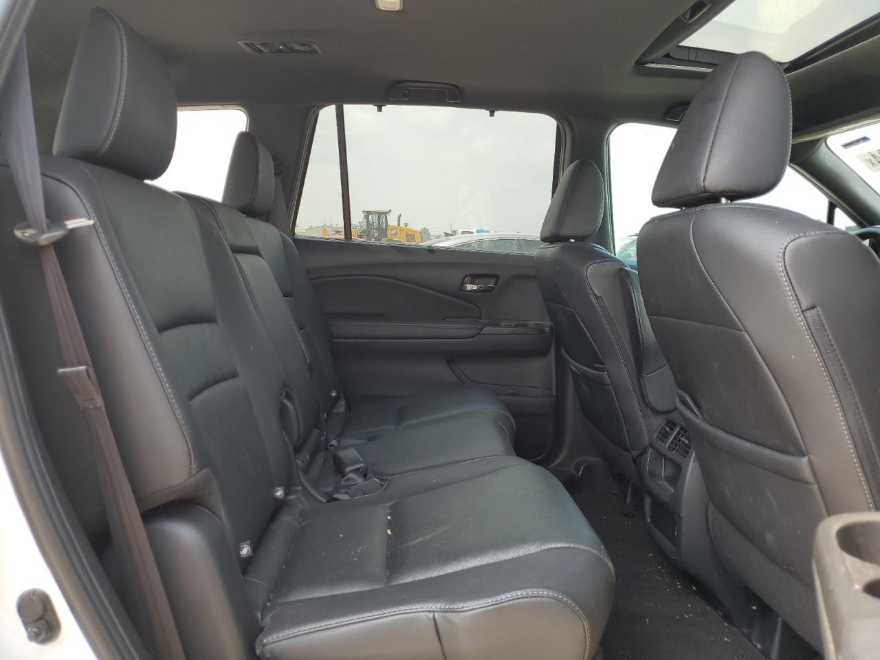 5FNYF7H53LB003118 2020 Honda Passport Exl