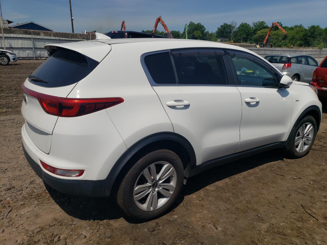 KNDPMCAC6H7094014 2017 Kia Sportage Lx