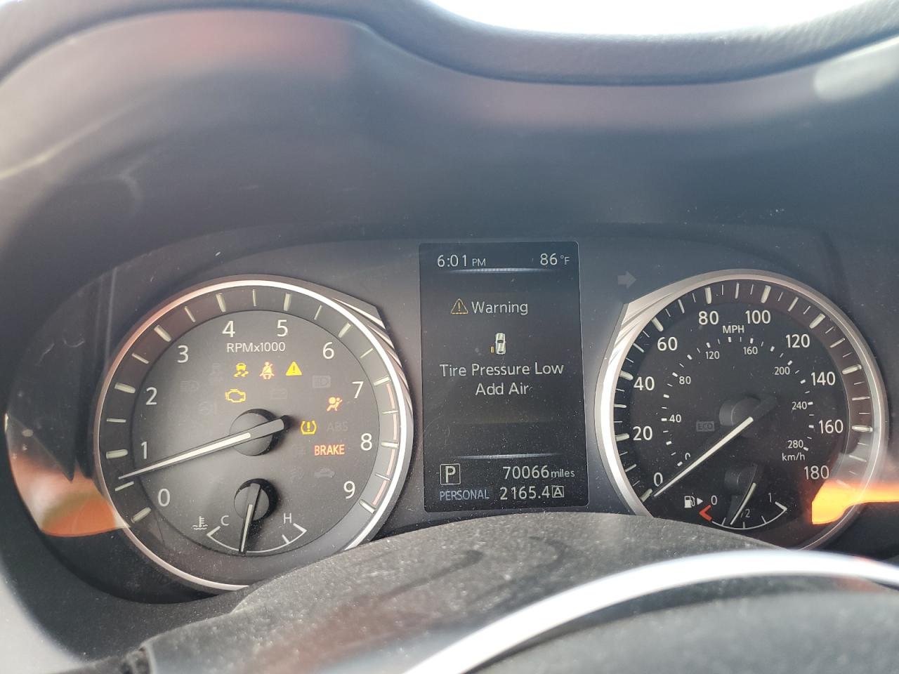 JN1EV7AP6JM352816 2018 Infiniti Q50 Luxe