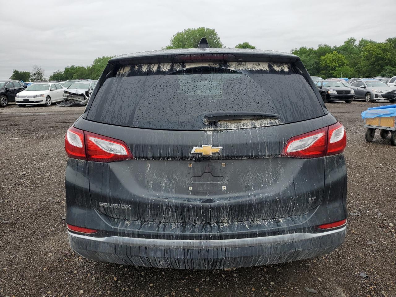 2GNAXJEV3J6131014 2018 Chevrolet Equinox Lt