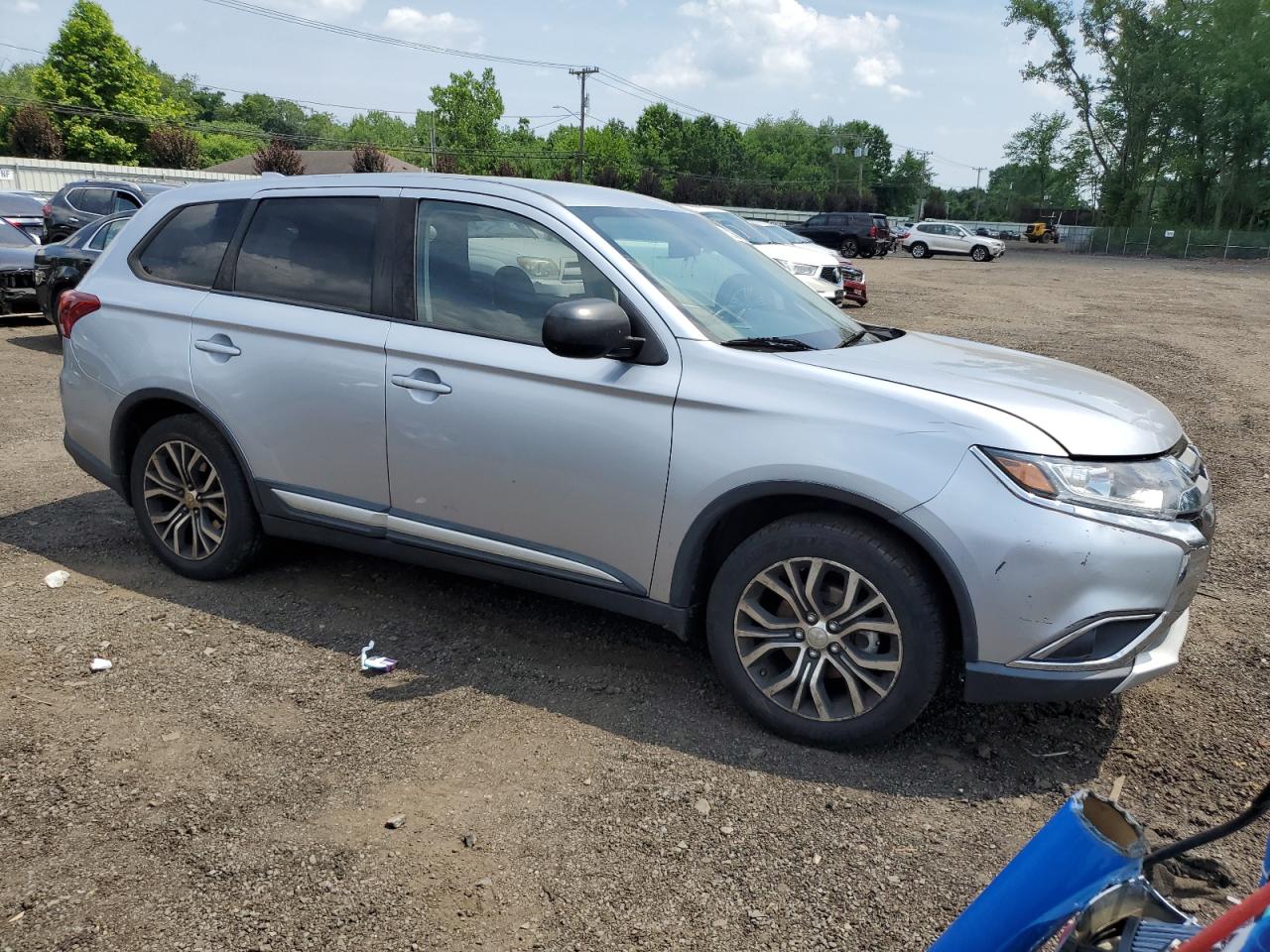 2017 Mitsubishi Outlander Es vin: JA4AZ2A35HZ000897