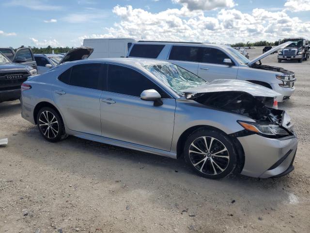 VIN 4T1B11HK0KU168598 2019 Toyota Camry, L no.4