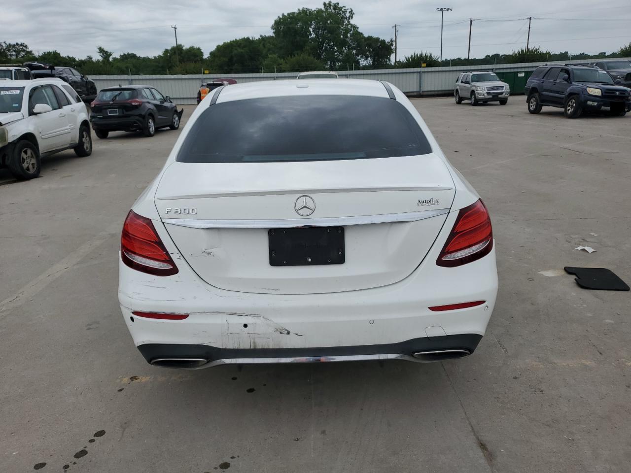 WDDZF4JB5JA334460 2018 Mercedes-Benz E 300