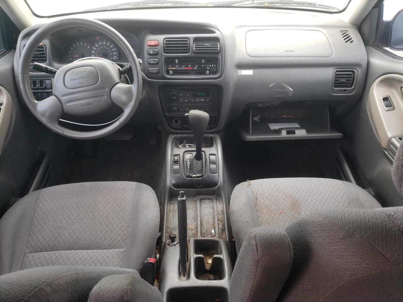 2CNBE13C636914153 2003 Chevrolet Tracker