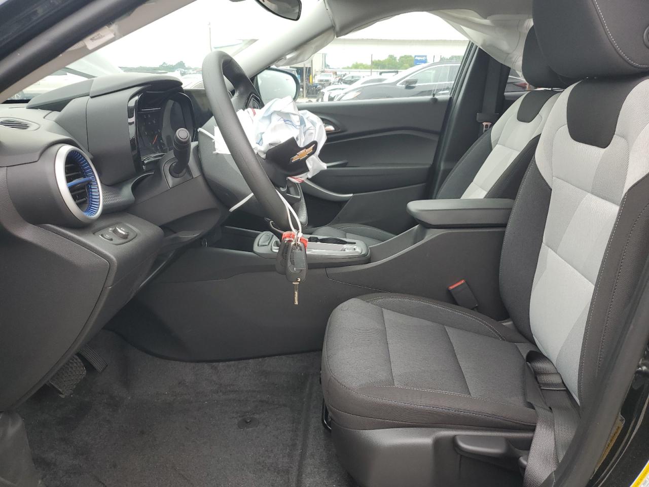 KL77LFE27RC174417 2024 Chevrolet Trax Ls