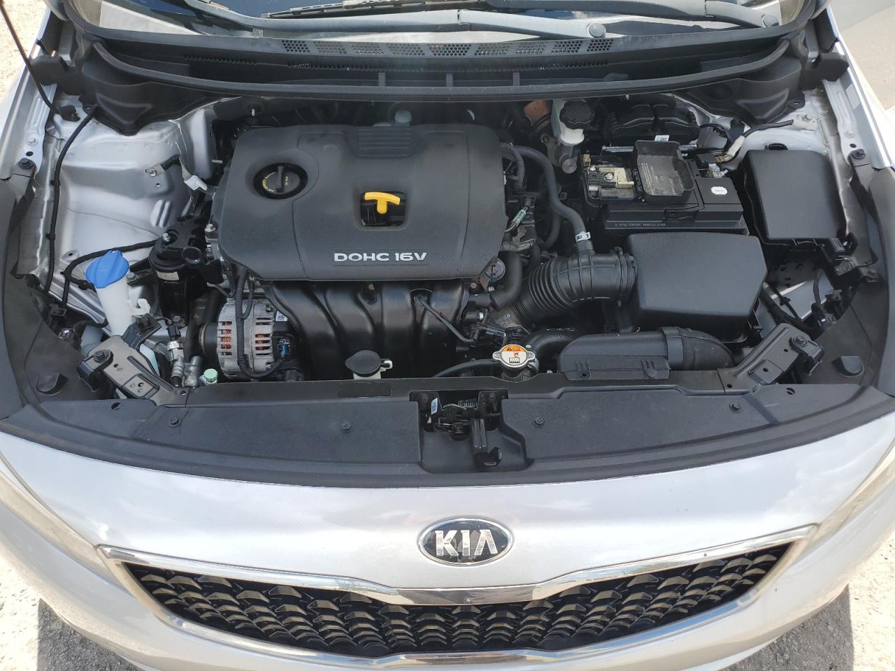 3KPFK4A74JE200184 2018 Kia Forte Lx
