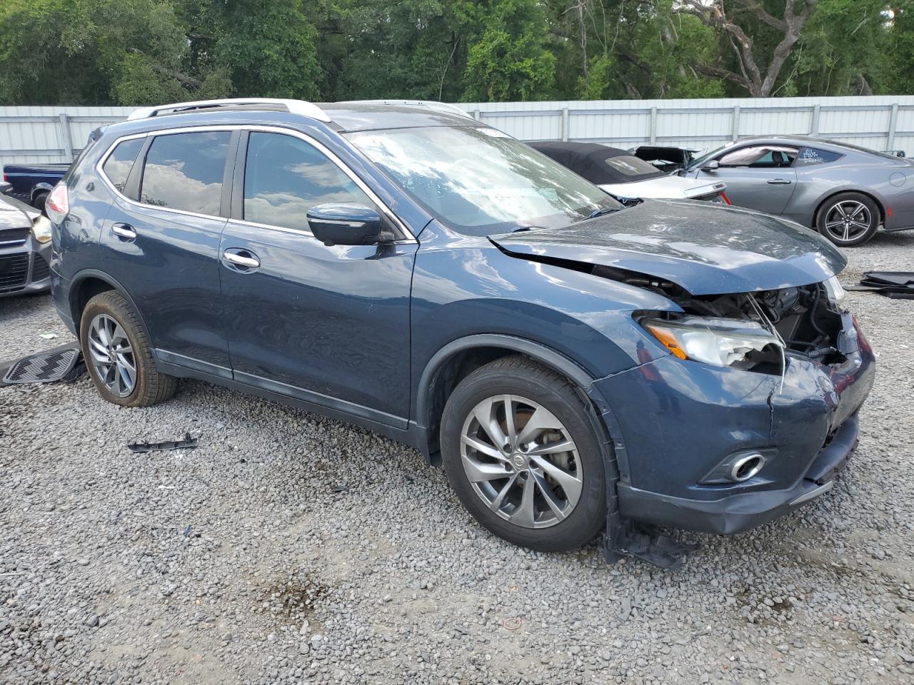 5N1AT2MT4FC921877 2015 Nissan Rogue S