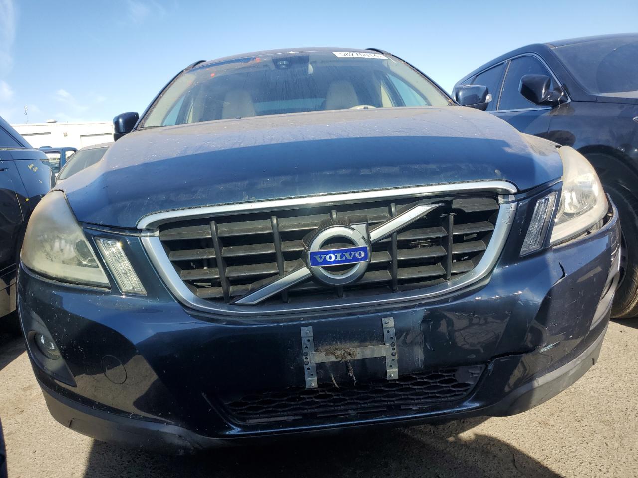 YV4960DL2A2082665 2010 Volvo Xc60 3.2