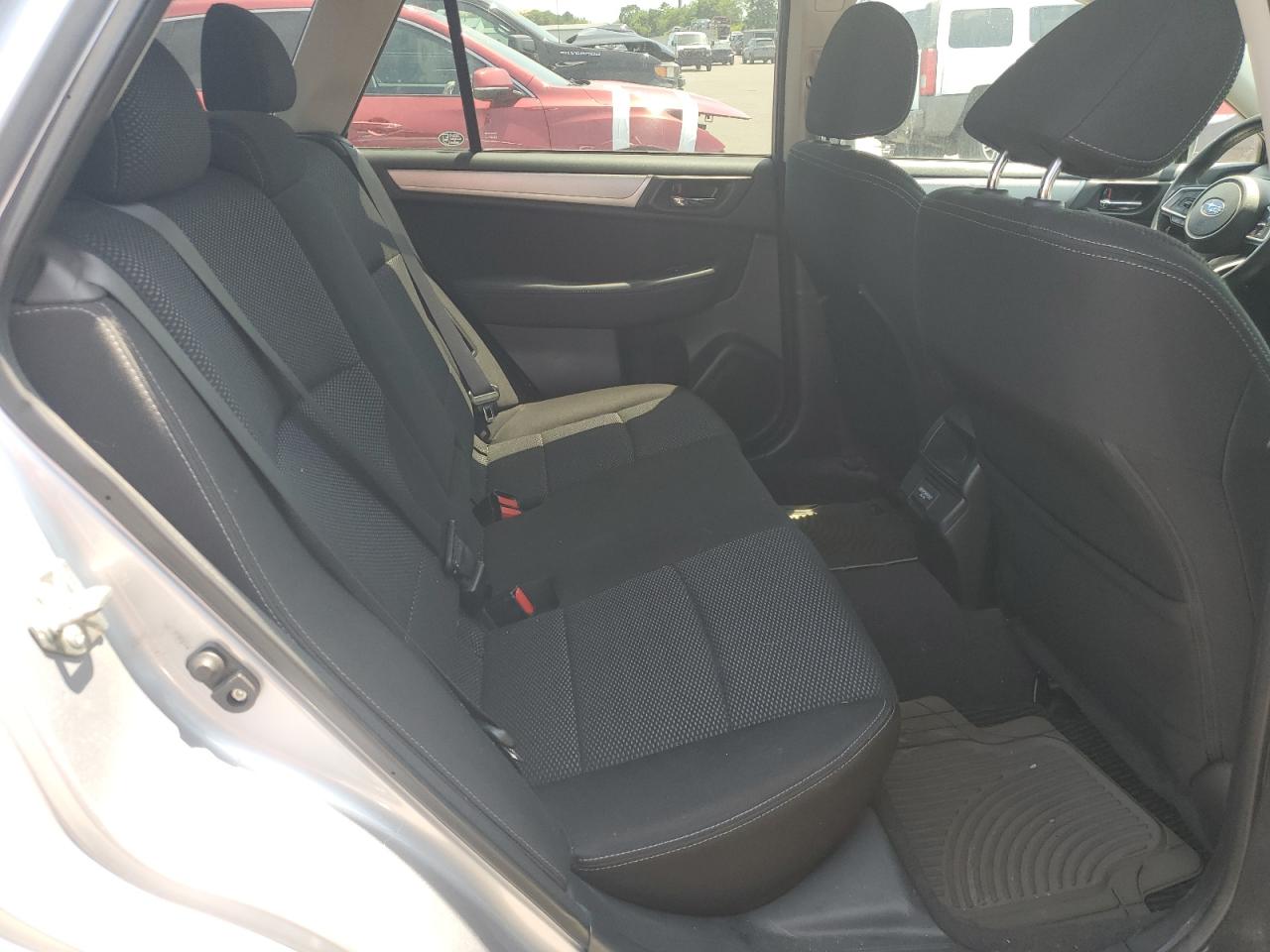 4S4BSACCXJ3223849 2018 Subaru Outback 2.5I Premium