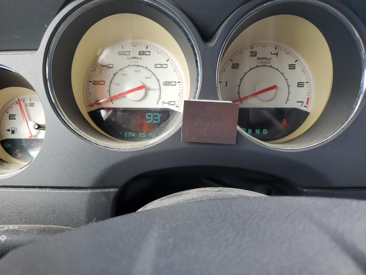 2B3CJ4DG9BH576372 2011 Dodge Challenger