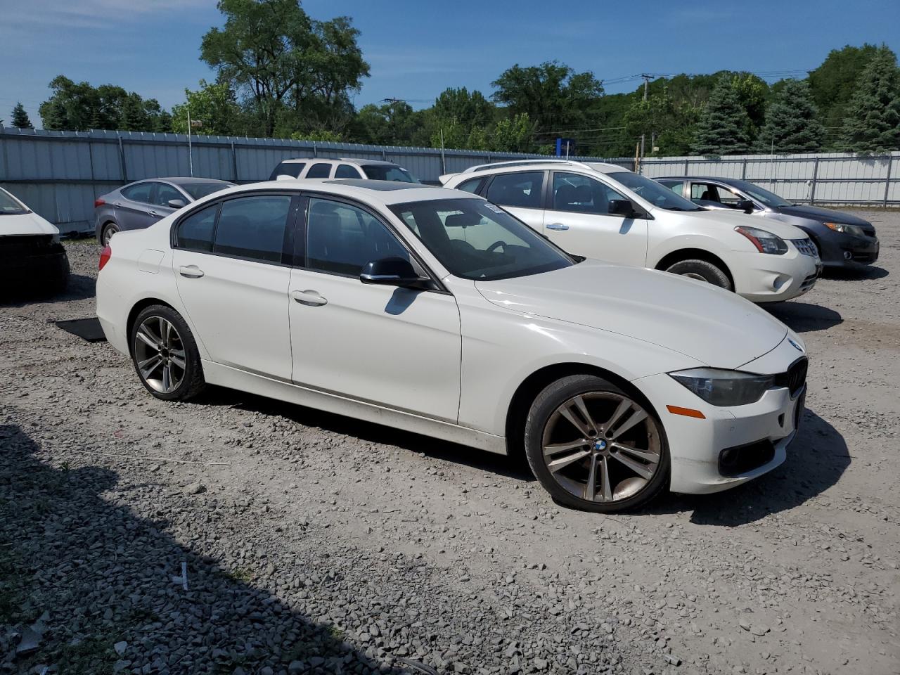 2014 BMW 328 Xi Sulev vin: WBA3B5C52EP543275