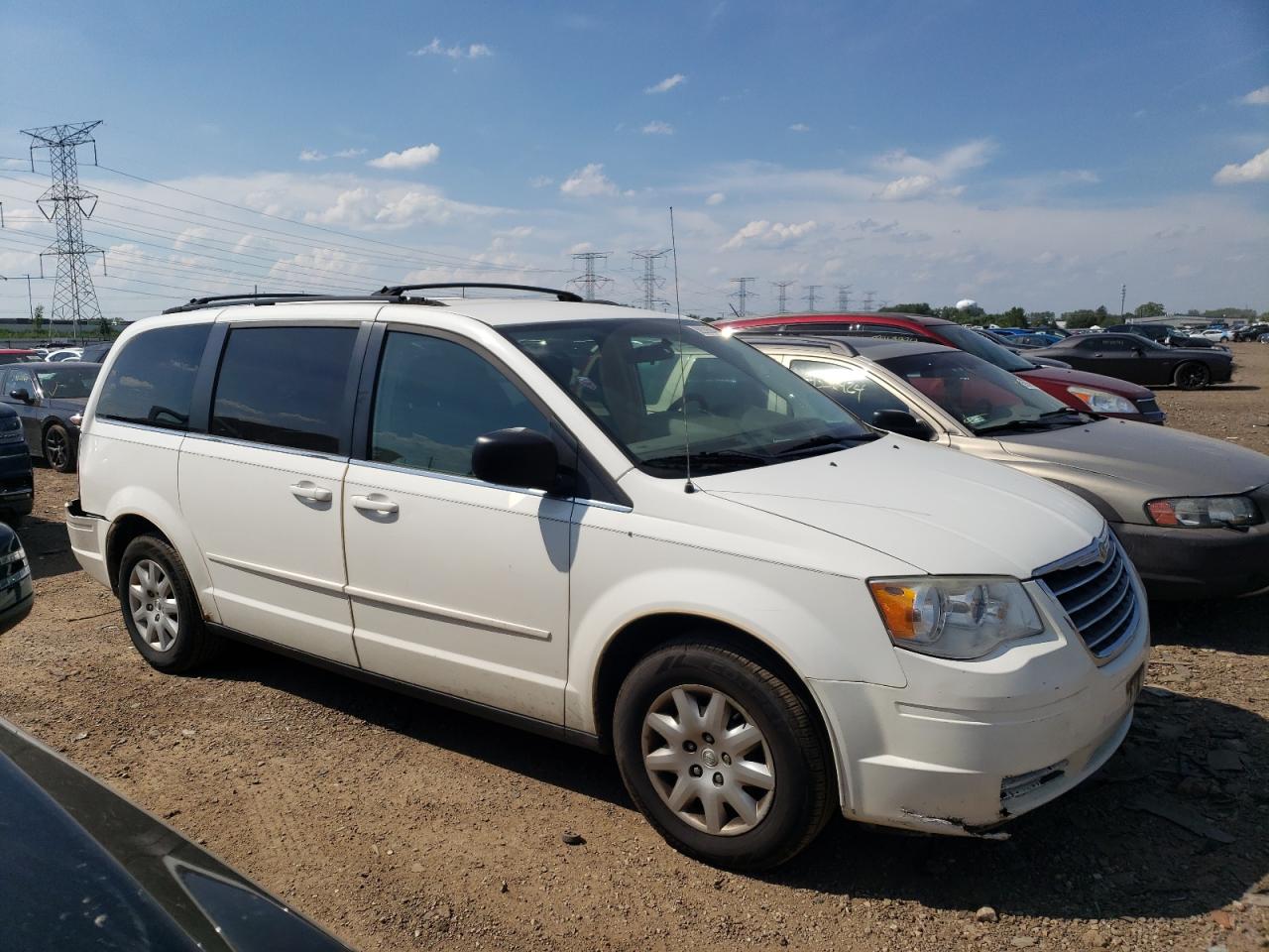 Lot #2907343989 2010 CHRYSLER TOWN & COU