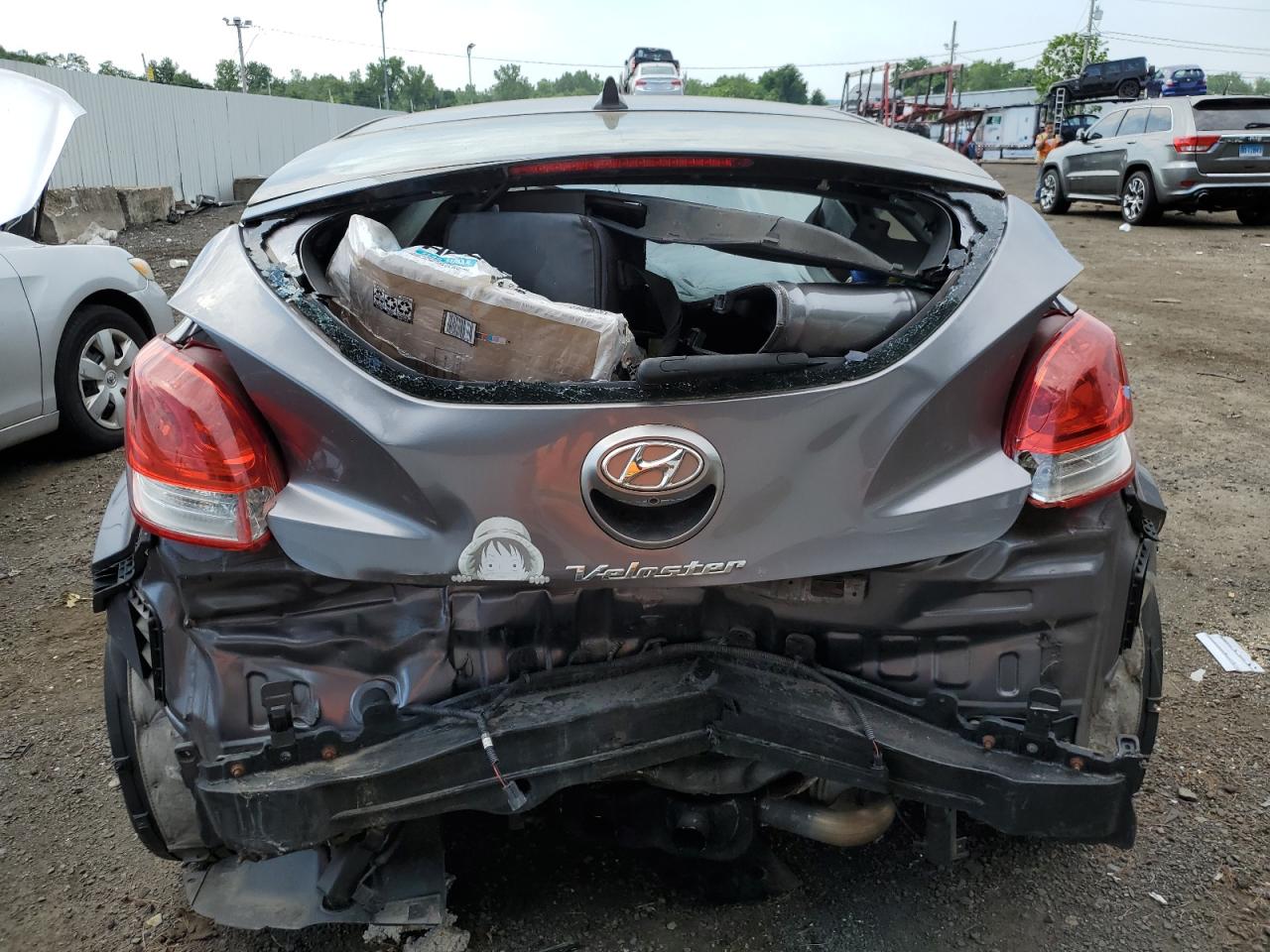 KMHTC6AD3GU266796 2016 Hyundai Veloster