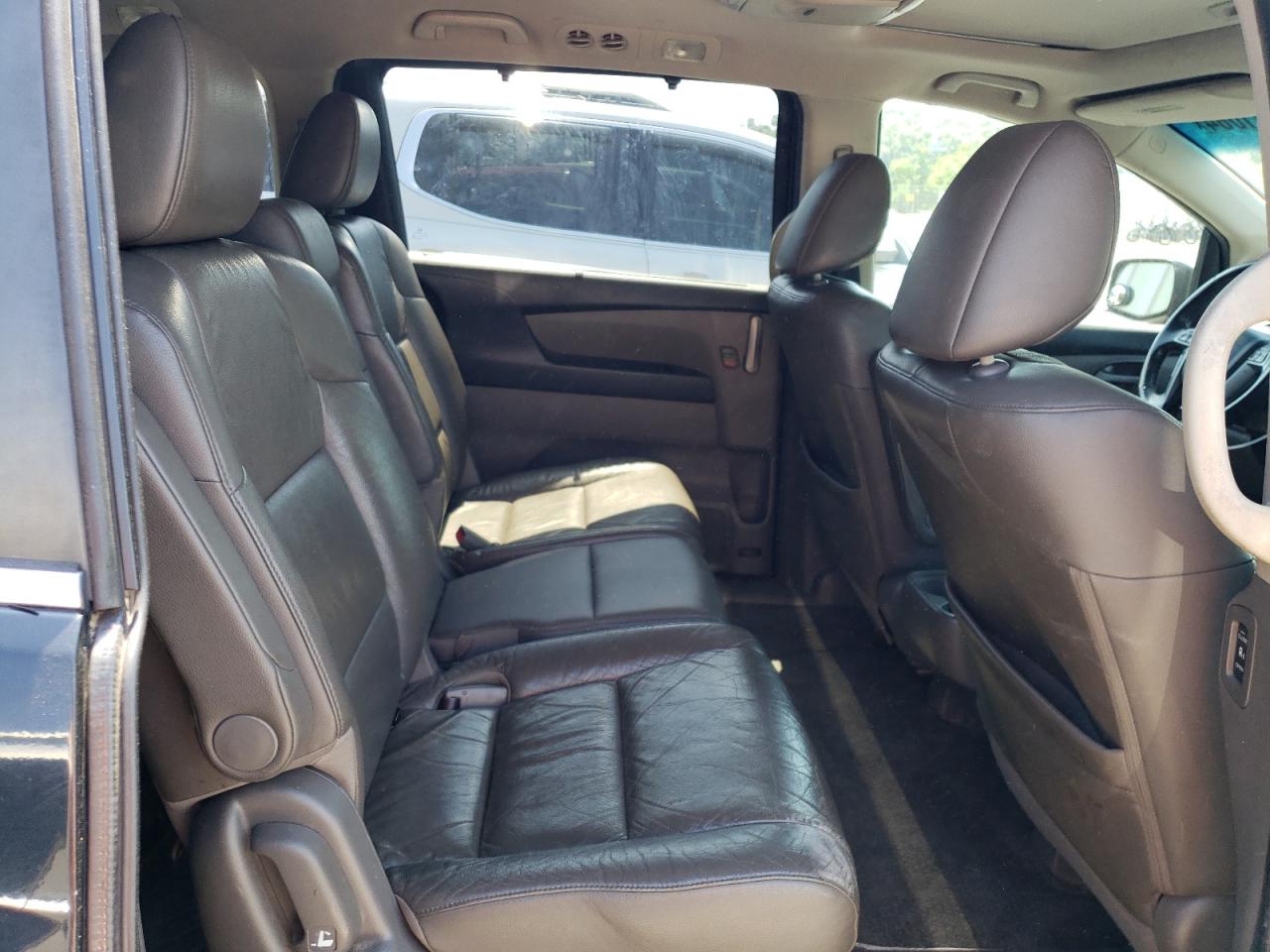 5FNRL5H65BB069906 2011 Honda Odyssey Exl