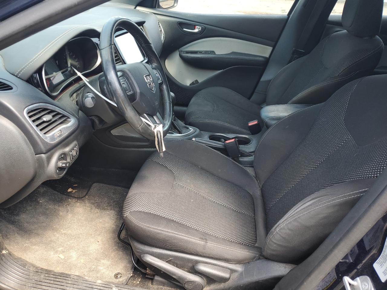 1C3CDFBB9FD242861 2015 Dodge Dart Sxt