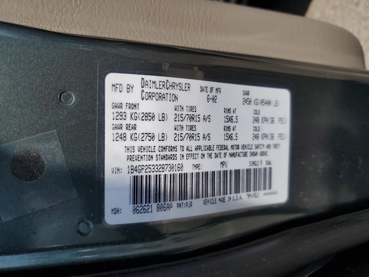 1B4GP25332B730160 2002 Dodge Caravan Se