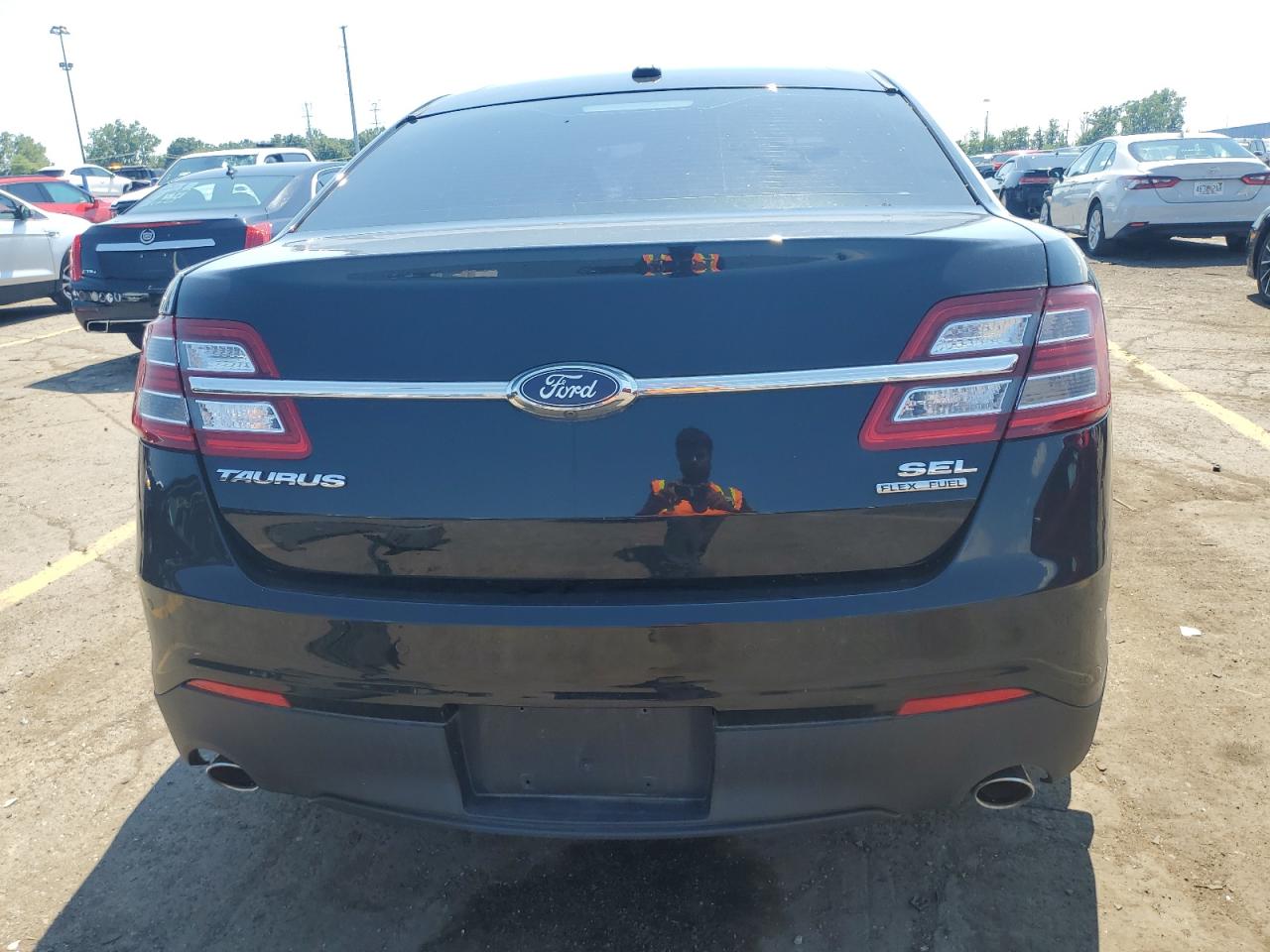 1FAHP2E87HG127636 2017 Ford Taurus Sel