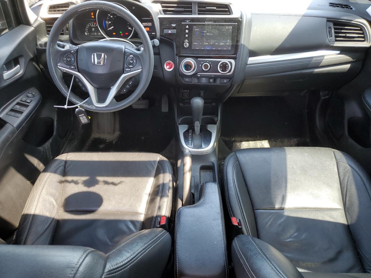 3HGGK5H82KM746077 2019 Honda Fit Ex