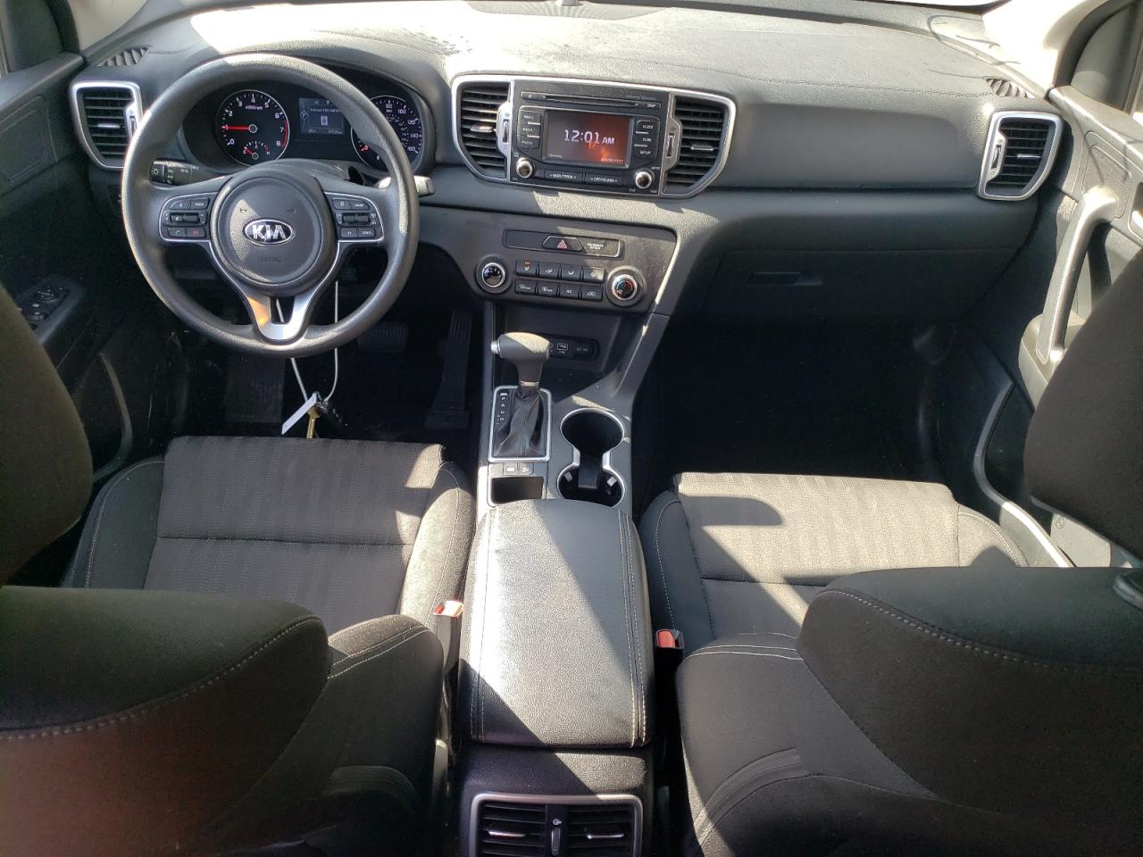 KNDPM3AC2H7218120 2017 Kia Sportage Lx