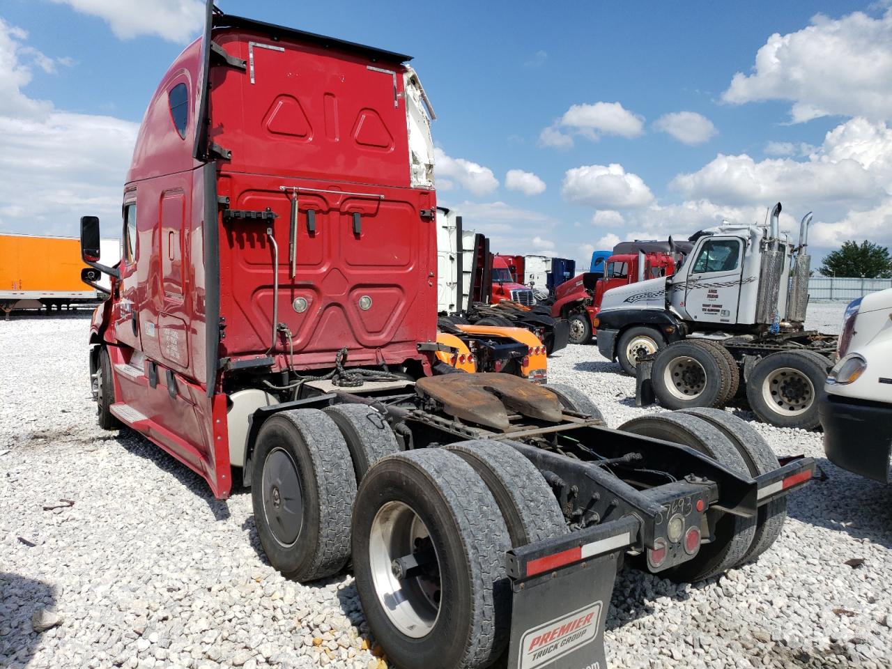 Lot #2937962825 2020 FREIGHTLINER CASCADIA 1