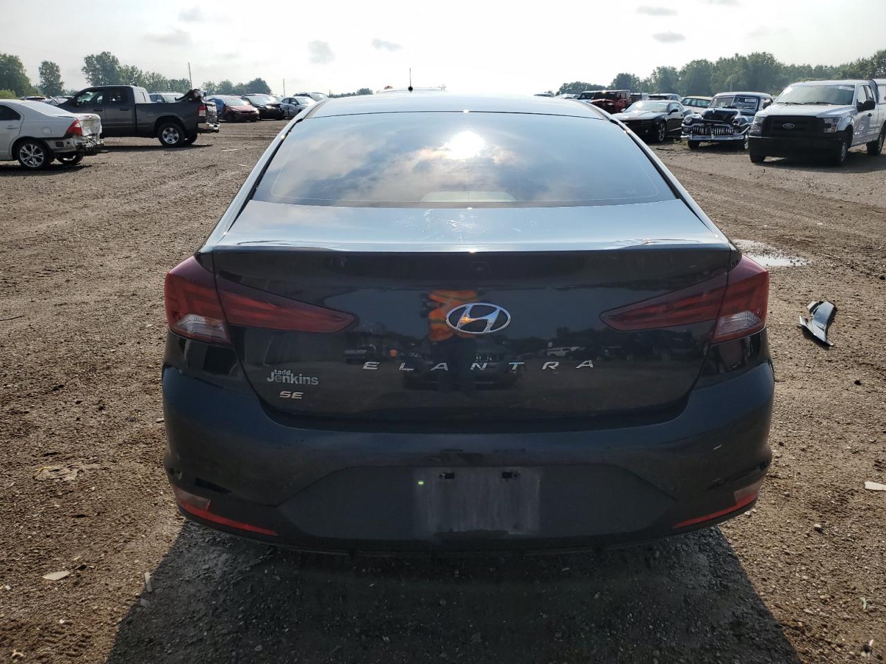 KMHD74LF7KU779084 2019 Hyundai Elantra Se
