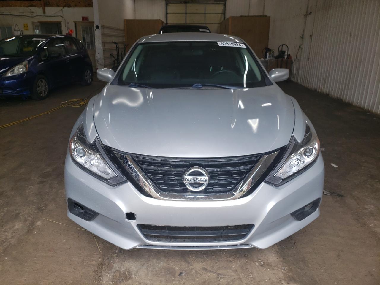 2017 Nissan Altima 2.5 vin: 1N4AL3AP9HC220746