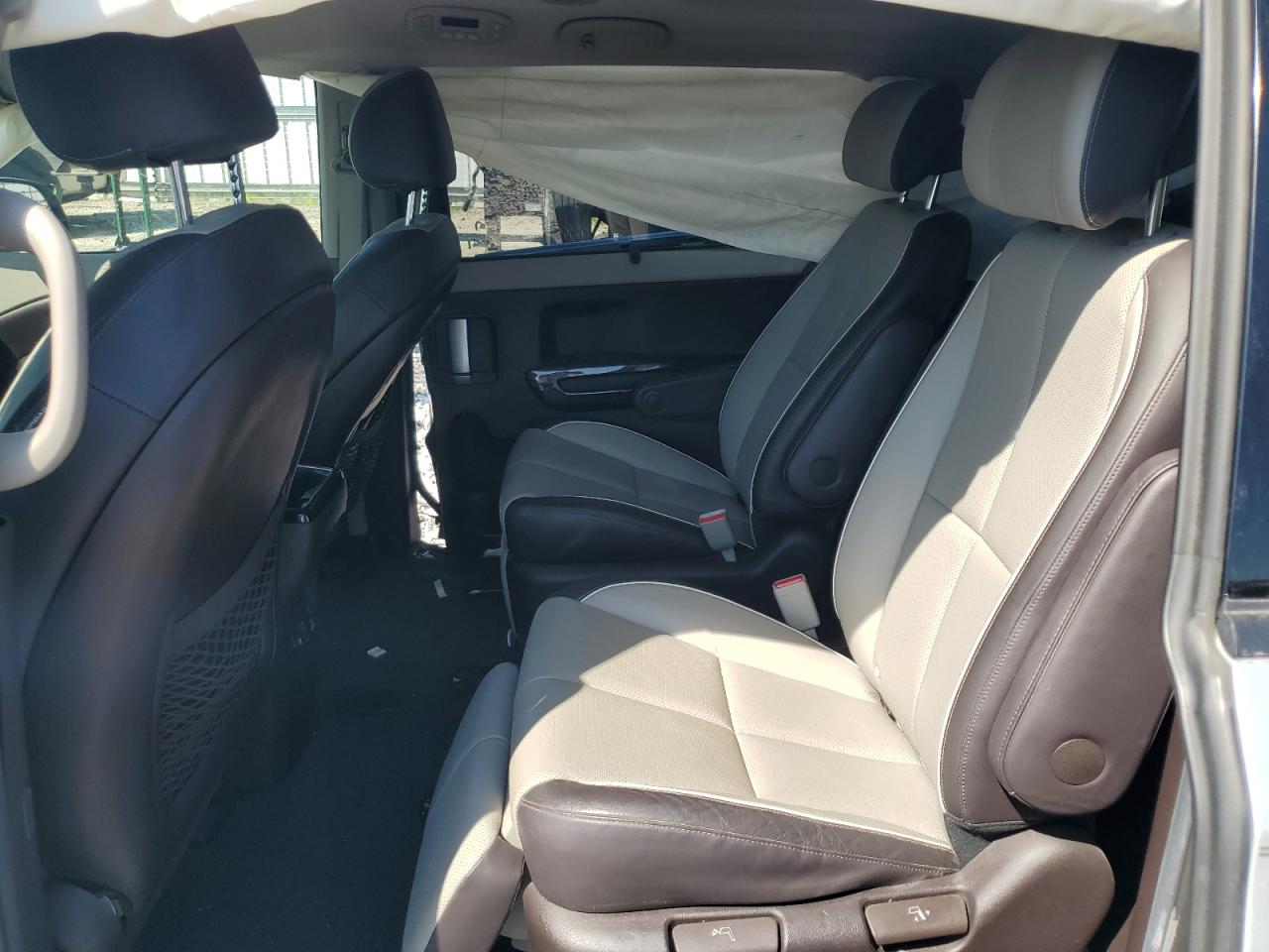 KNDME5C13F6031916 2015 Kia Sedona Sxl