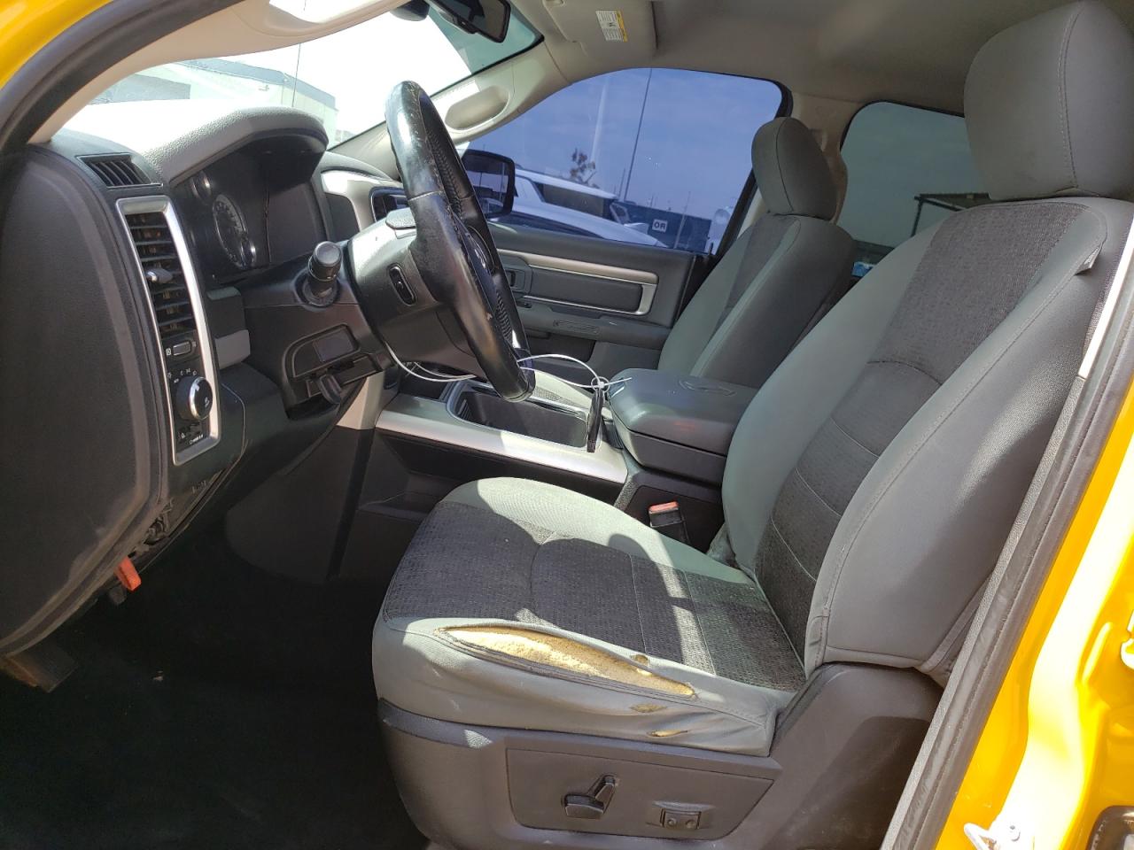 1C6RR6LT0GS341068 2016 Ram 1500 Slt