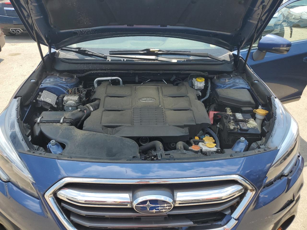 4S4BSENC3K3213735 2019 Subaru Outback 3.6R Limited