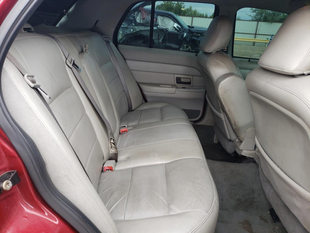 2FAFP74W03X195820 2003 Ford Crown Victoria Lx