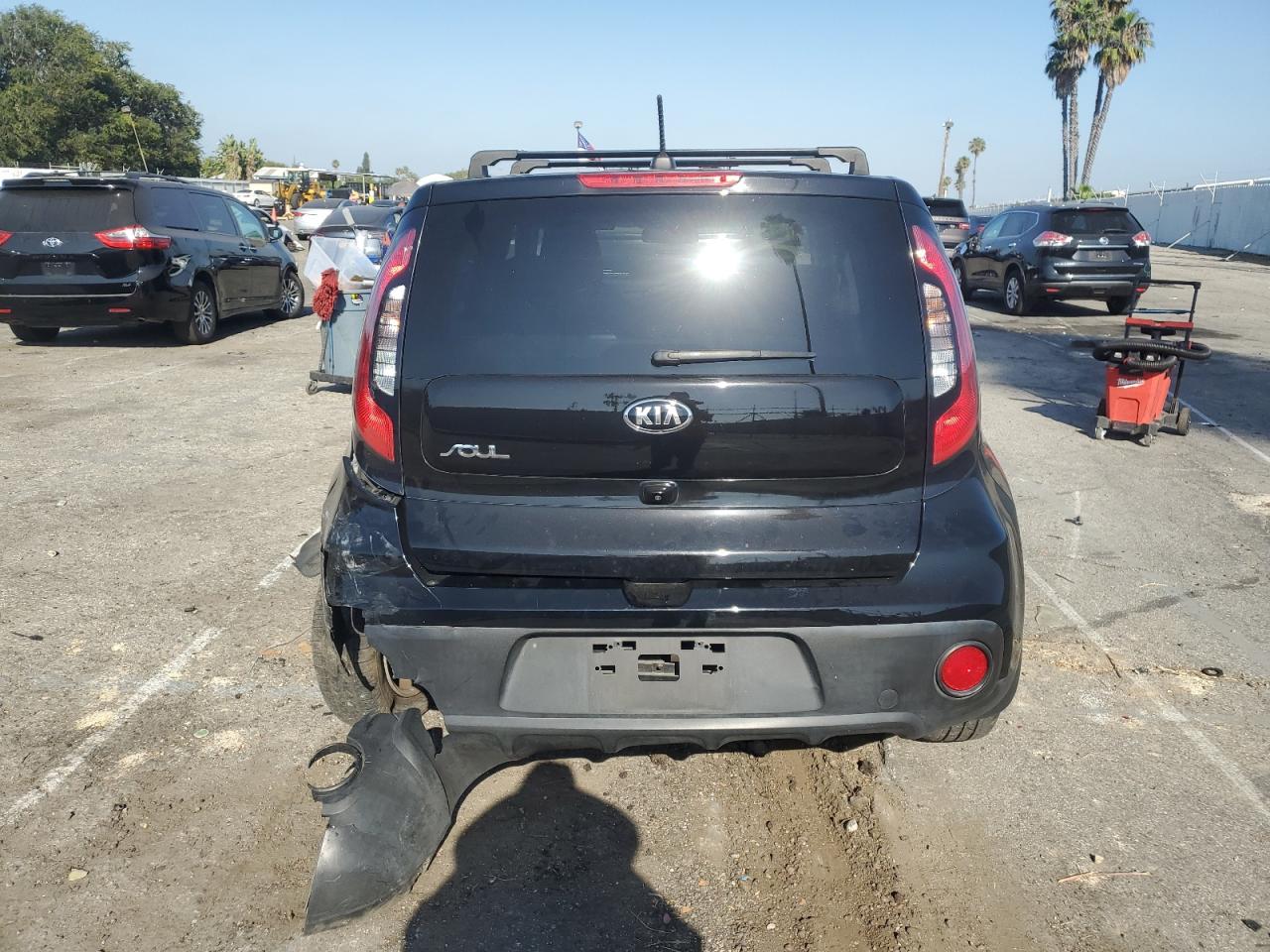 KNDJN2A23K7685588 2019 Kia Soul