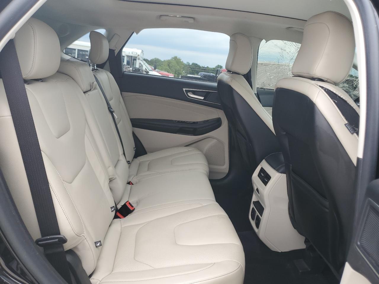 2FMPK4K9XLBA91899 2020 Ford Edge Titanium