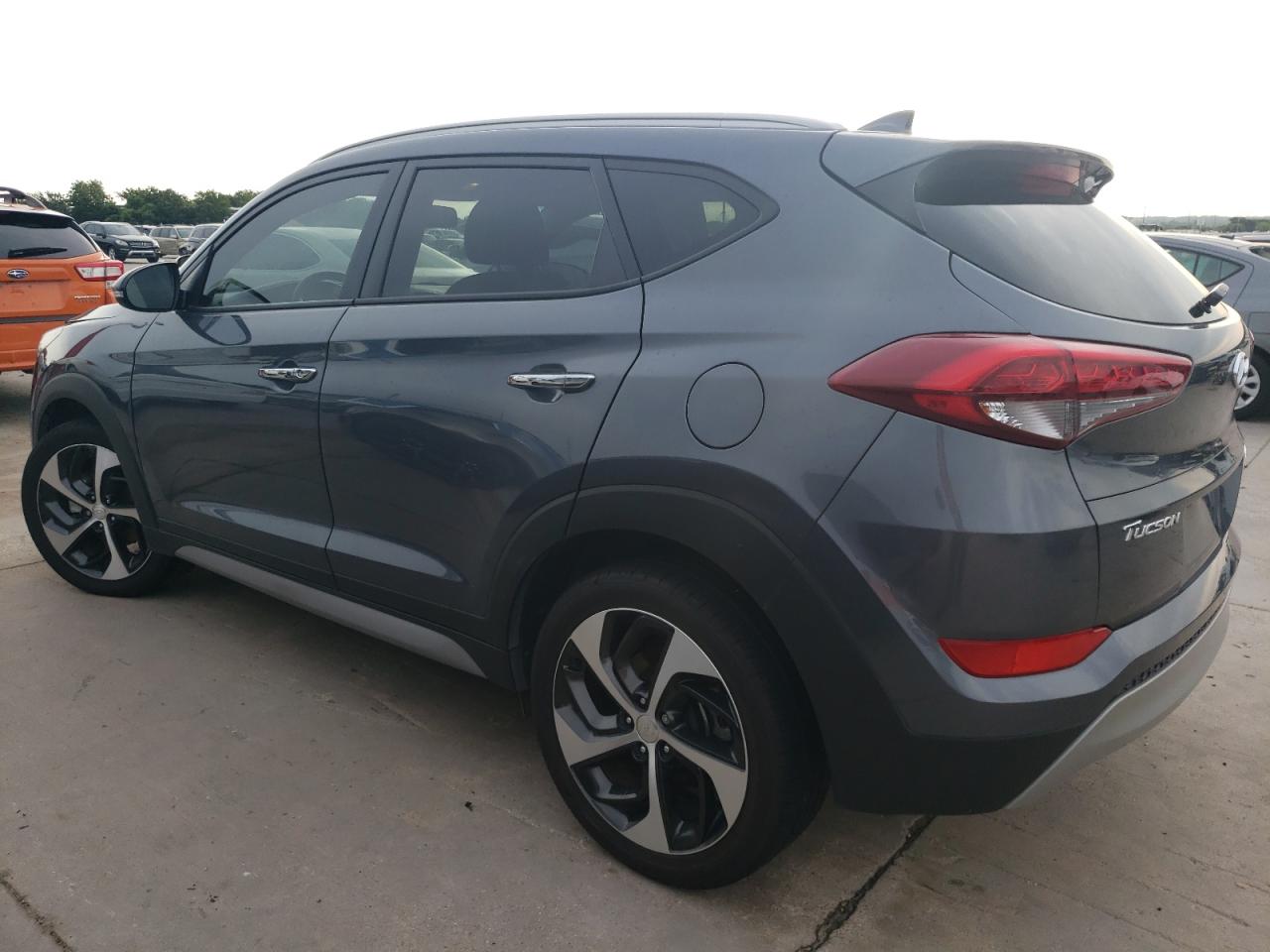 KM8J33A22HU408223 2017 Hyundai Tucson Limited