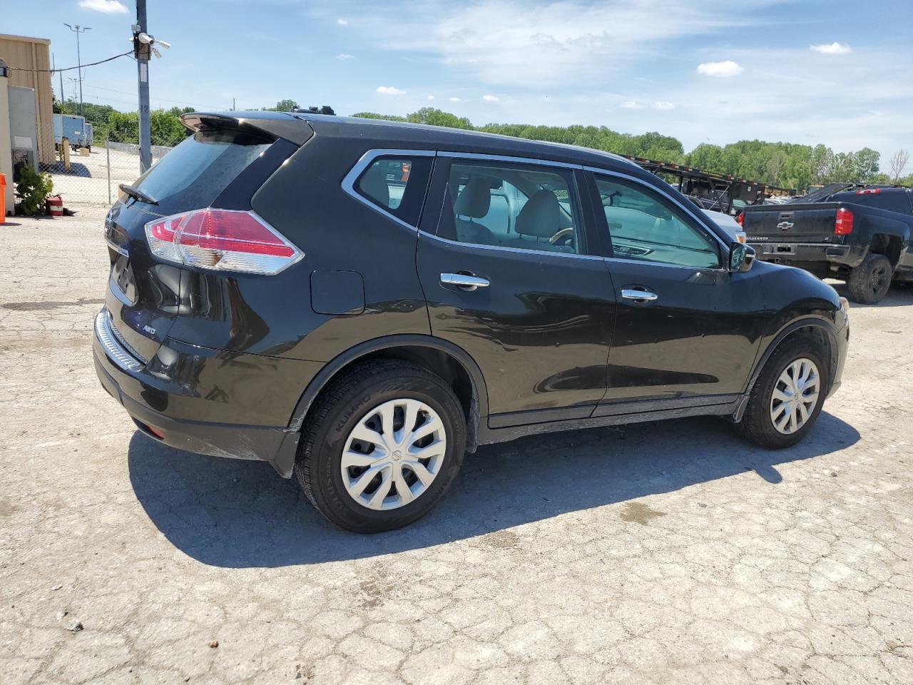 Lot #2605879429 2015 NISSAN ROGUE S