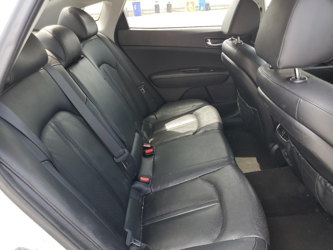 5XXGU4L30JG231447 2018 Kia Optima Ex