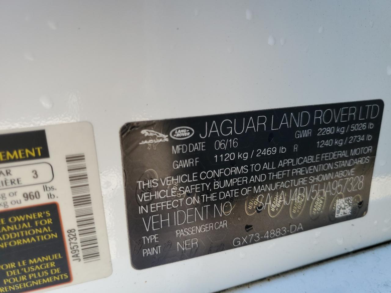 SAJAJ4BV5HA957328 2017 Jaguar Xe Premium