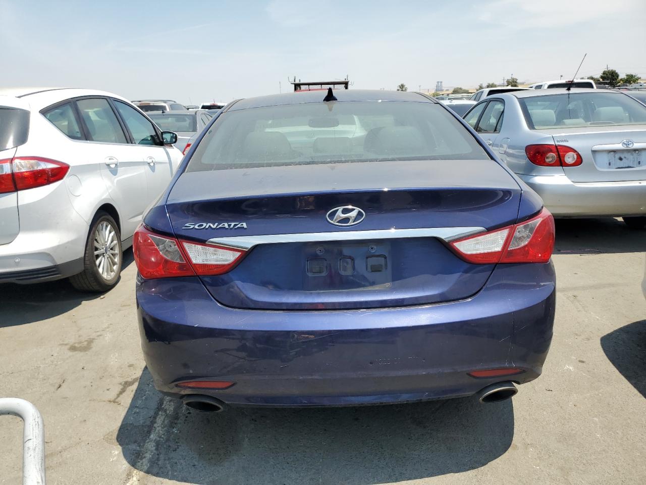 5NPEC4ACXBH055008 2011 Hyundai Sonata Se