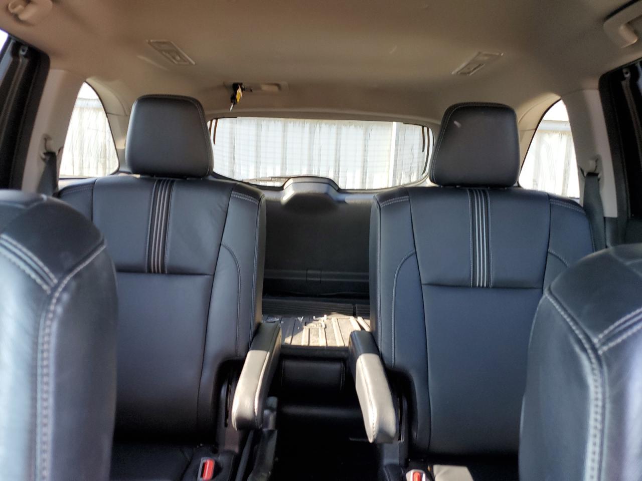 5TDJZRFH2JS539505 2018 Toyota Highlander Se