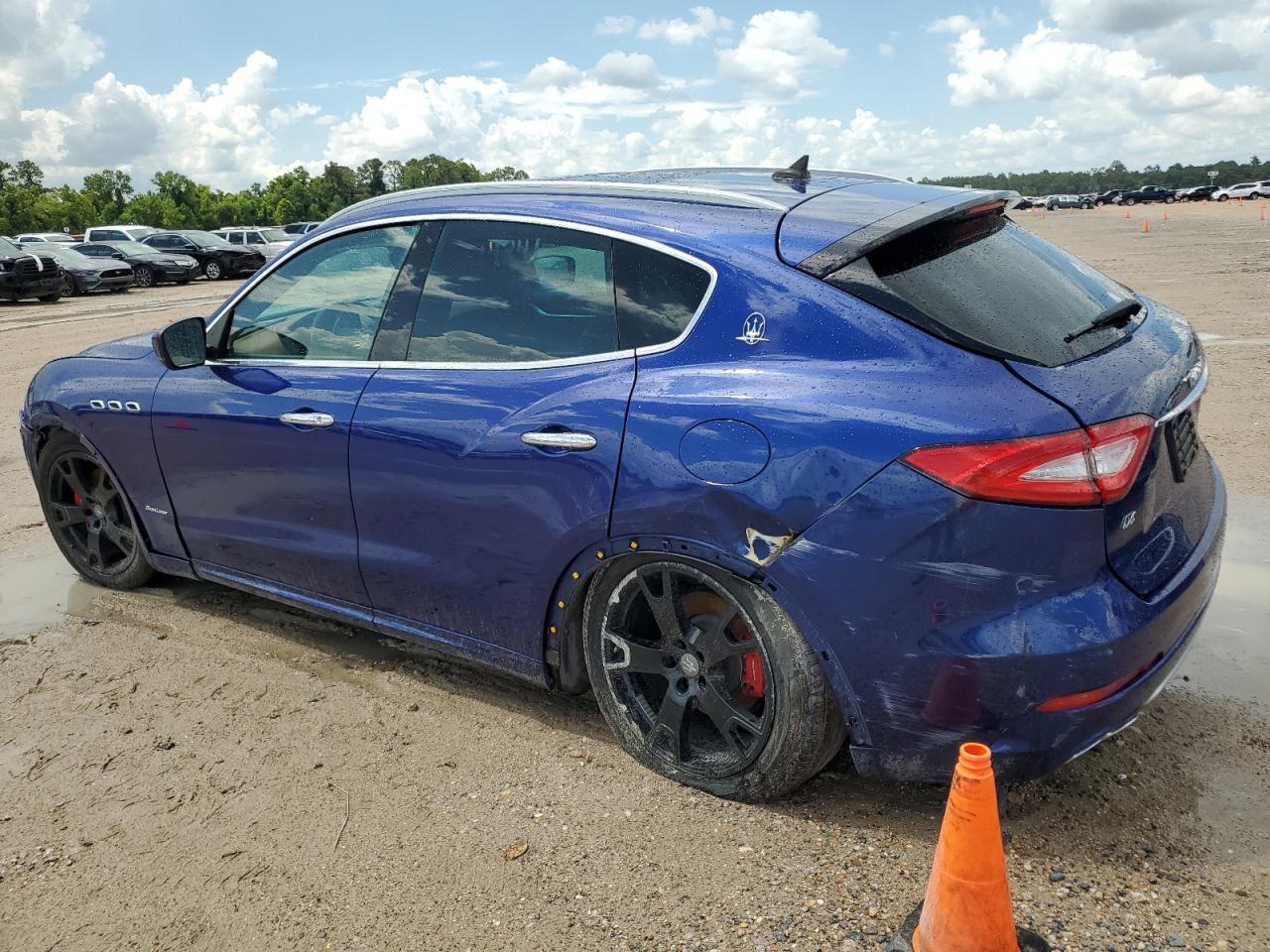 2018 Maserati Levante Luxury vin: ZN661XUL5JX270353