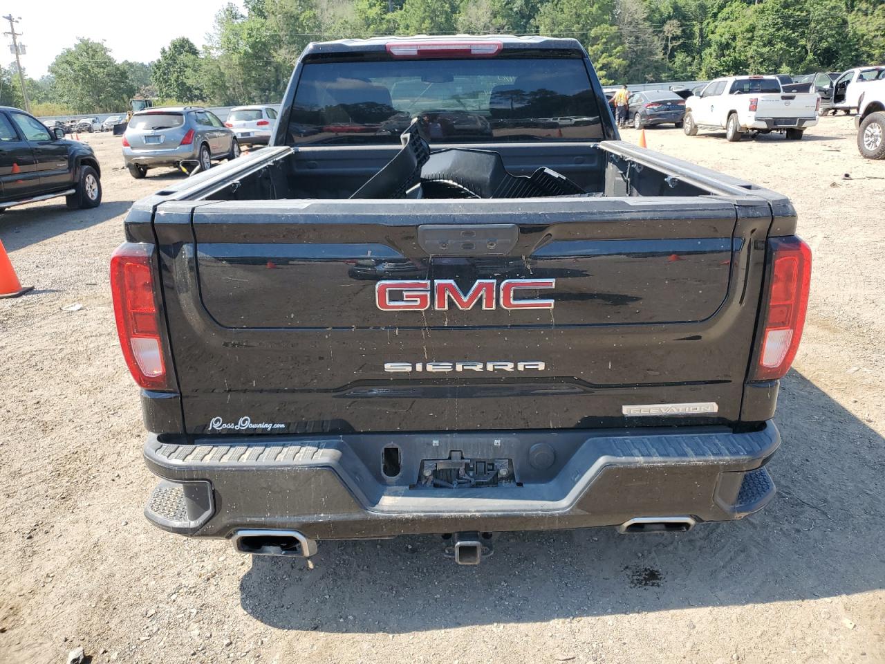 2022 GMC Sierra Limited K1500 Elevation vin: 3GTU9CED7NG128470