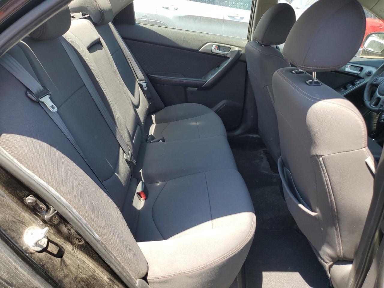 KNAFW4A33B5424090 2011 Kia Forte Sx