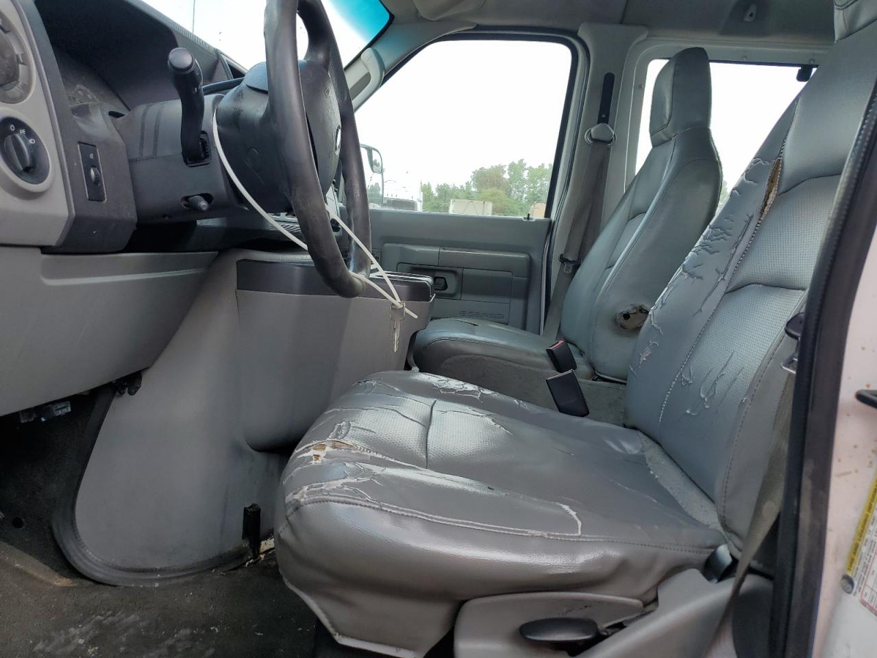 1FBNE3BL5ADA12062 2010 Ford Econoline E350 Super Duty Wagon