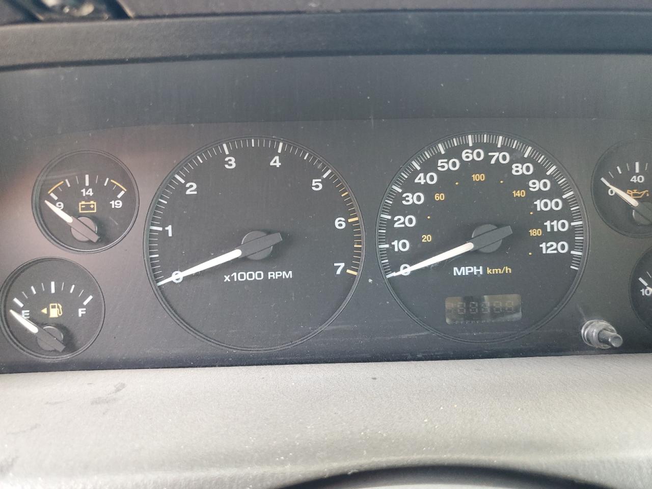 1J4GW58S9XC714647 1999 Jeep Grand Cherokee Laredo