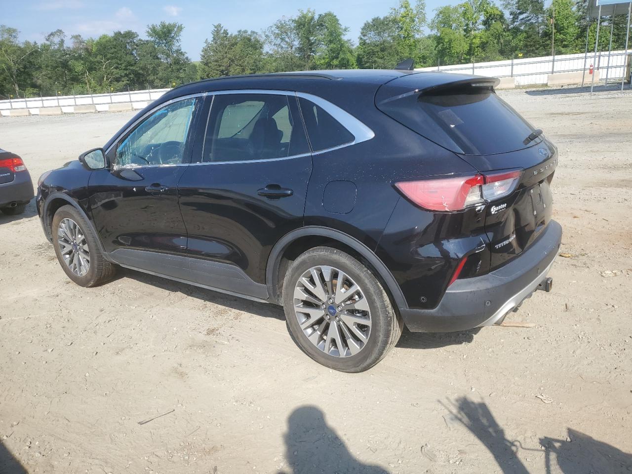 2020 Ford Escape Titanium vin: 1FMCU9J90LUB16441